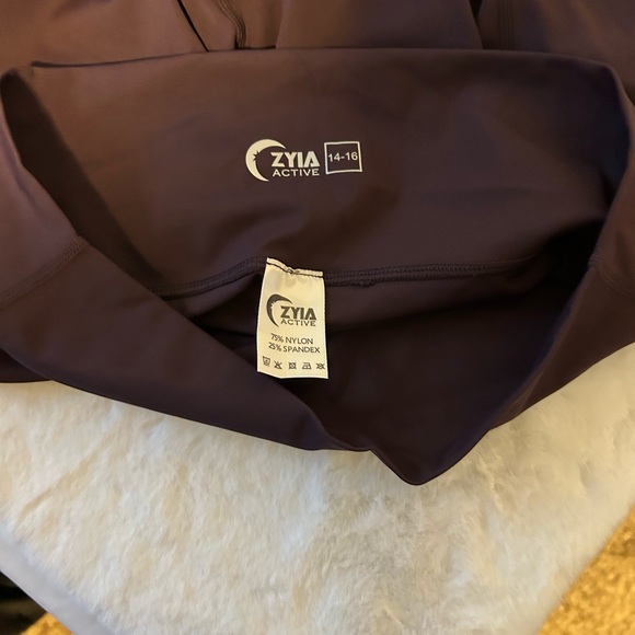 Zyia Women’s active Purple capri workout yoga performance side pockets sz 14/16 - Picture 7 of 7